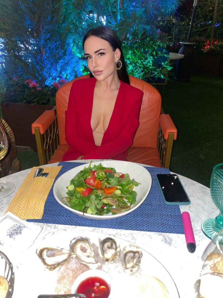 Эскорт модель Моника в Москве