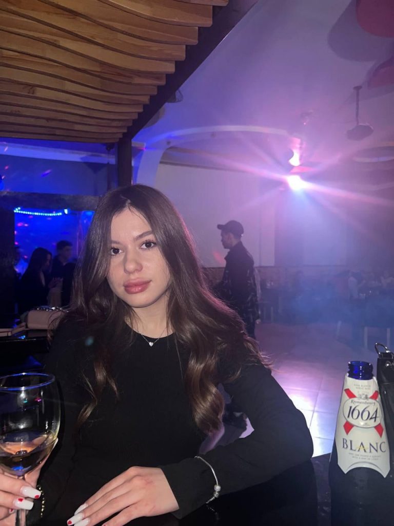 Эскорт модель Ксения