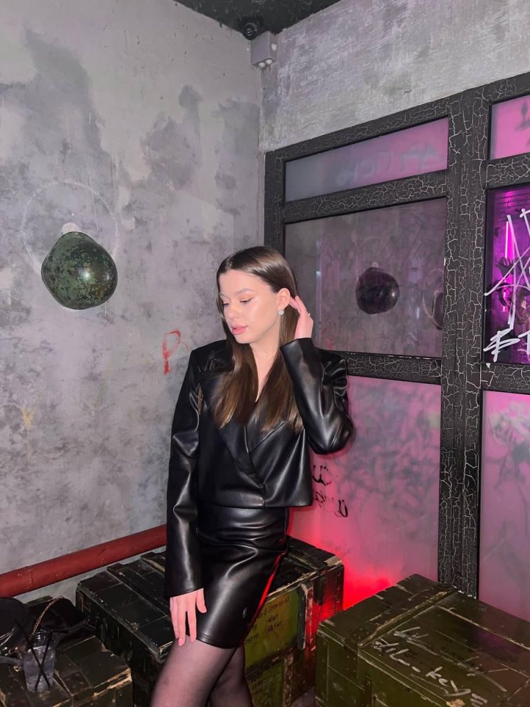 Эскорт девушка Ксения