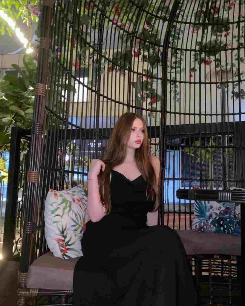 Модель Соня